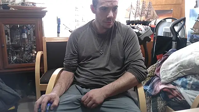 Snapshot of ScubaStevex chatting on February 15, 2026, 1:21 pm ScubaStevex online show from February 15, 2026, 1:21 pm