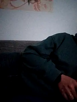 ich411983 online show from December 14, 2024, 10:07 pm