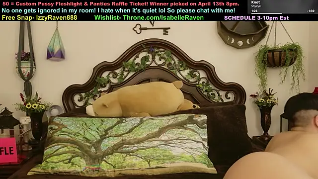 IsabelleRaven online show from April 7, 2026, 9:16 pm