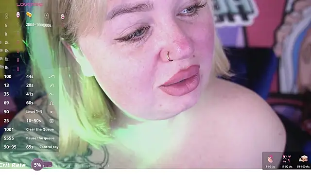 Snapshot of ZaraReignn chatting on February 5, 2026, 8:59 pm ZaraReignn online show from February 5, 2026, 8:59 pm