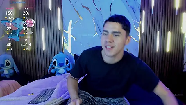 Snapshot of LiamNovak chatting on November 23, 2025, 12:04 pm LiamNovak online show from November 23, 2025, 12:04 pm