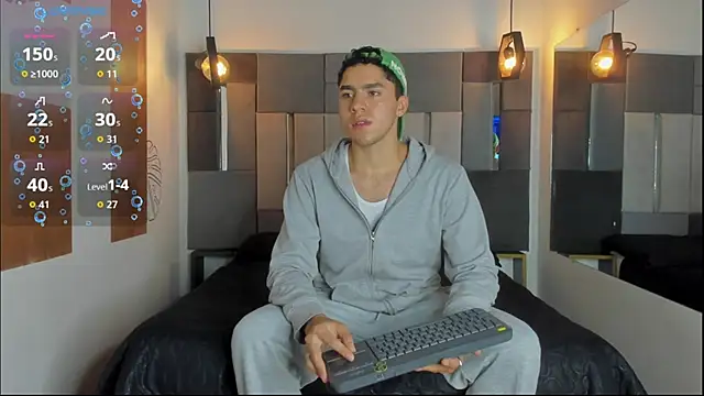 Snapshot of LiamNovak chatting on January 14, 2026, 12:09 pm LiamNovak online show from January 14, 2026, 12:09 pm