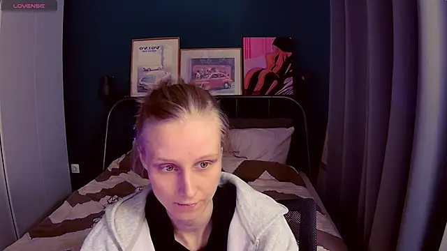 Snapshot of KatiKate chatting on June 25, 2026, 5:29 pm KatiKate online show from June 25, 2026, 5:29 pm