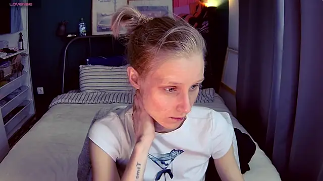 Snapshot of KatiKate chatting on June 16, 2026, 3:12 pm KatiKate online show from June 16, 2026, 3:12 pm