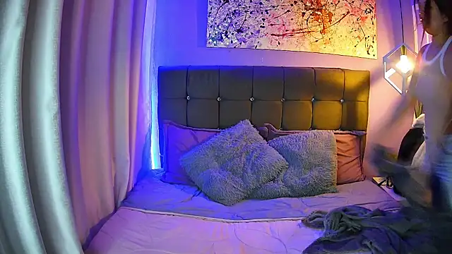 Snapshot of ShyVibes_ chatting on February 6, 2026, 8:05 pm ShyVibes online show from February 6, 2026, 8:05 pm