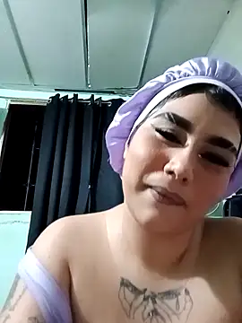 Snapshot of Marilin_Jessie chatting on November 9, 2025, 12:36 am Marilin Jessie online show from November 9, 2025, 12:36 am