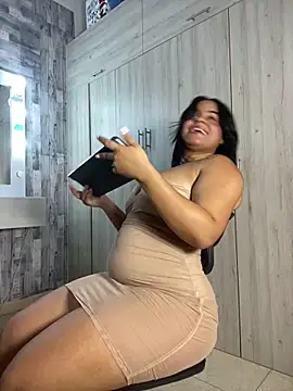 Violetrousse online show from December 14, 2025, 9:42 pm