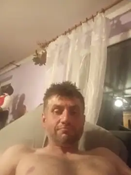 Gotowy40 online show from June 19, 2026, 11:42 pm