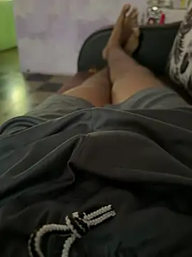 Snapshot of Desiboy___21 chatting on February 14, 2025, 7:07 am Desiboy   21 online show from February 14, 2025, 7:07 am