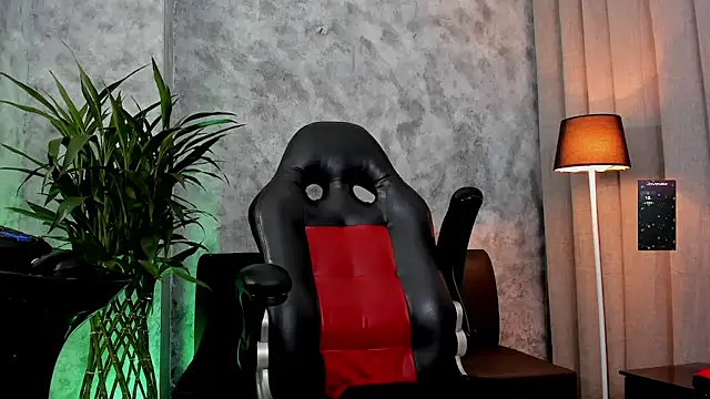 boyc022  online show from September 24, 2025, 3:35 am