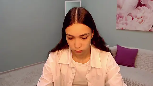 AmyJonas online show from March 21, 2025, 4:28 am