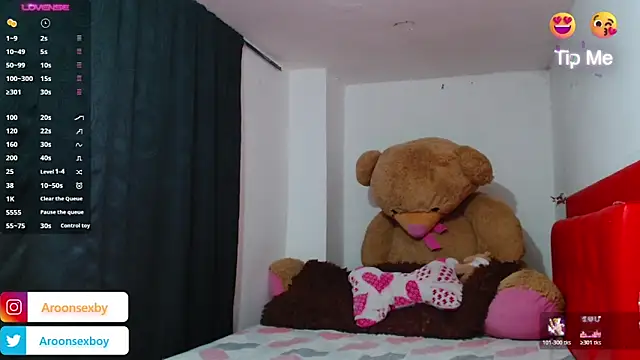 Aroonpapisex online show from October 26, 2025, 10:10 pm