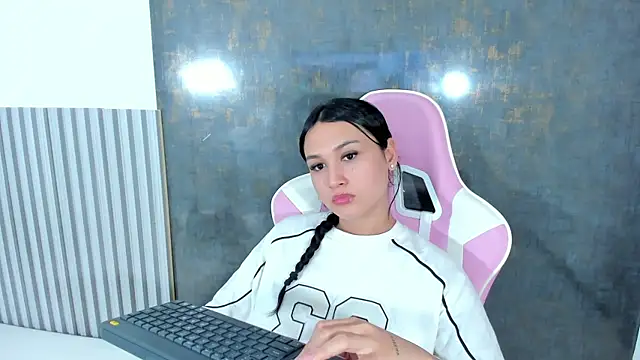 lana boomer online show from October 3, 2025, 8:21 pm