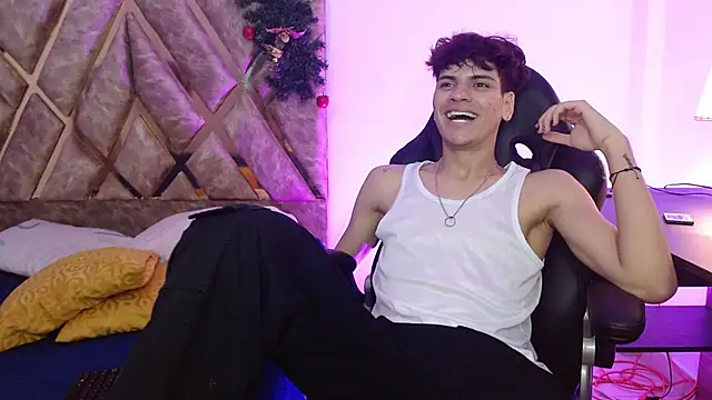 Themilow online show from December 29, 2024, 3:44 am