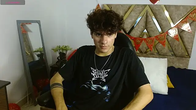 Themilow online show from February 18, 2025, 4:48 am