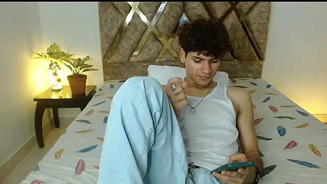 Themilow online show from January 14, 2025, 6:13 am