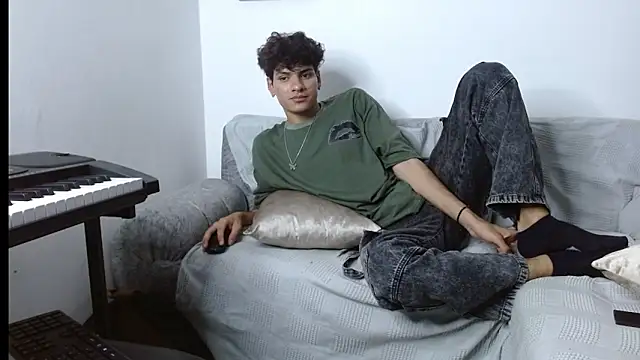 Themilow online show from January 30, 2025, 4:16 am