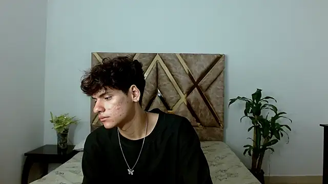 Themilow online show from January 26, 2025, 4:30 am