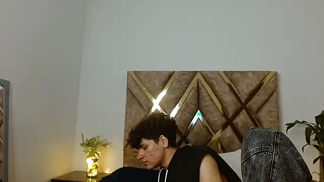 Themilow online show from January 28, 2025, 7:00 am