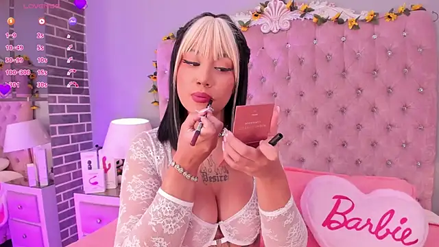 MadissonRey online show from July 1, 2026, 1:22 pm