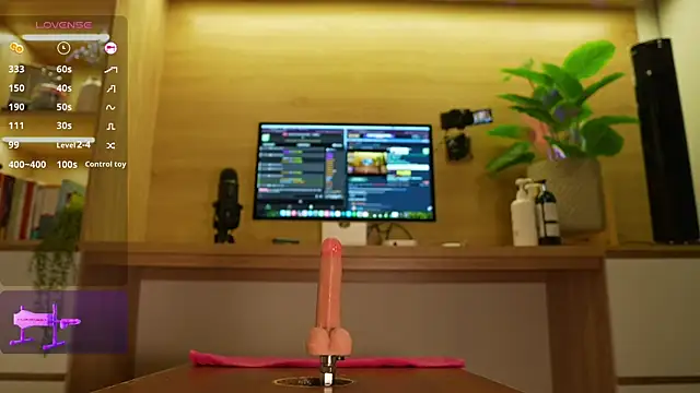 Snapshot of lana_kane_ chatting on December 23, 2025, 11:09 am lana kane online show from December 23, 2025, 11:09 am