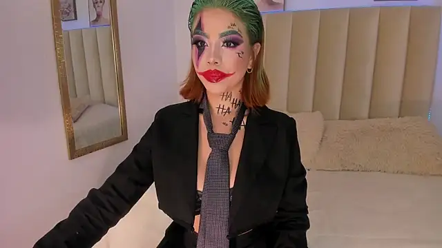 Catvalentine  online show from October 31, 2025, 1:41 pm