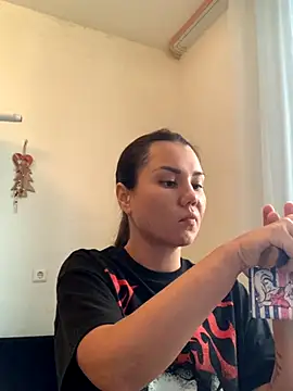 MiraMiss online show from October 19, 2025, 5:54 am