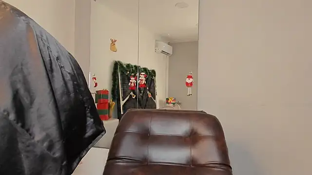 Snapshot of Jonness_Isa_ chatting on November 20, 2025, 12:39 pm Jonness Isa online show from November 20, 2025, 12:39 pm