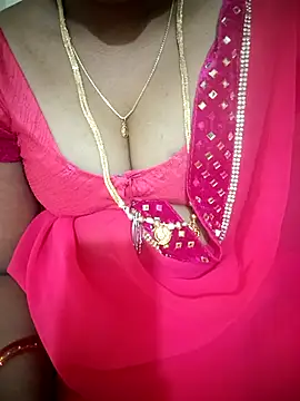 Telugu-mirchi online show from December 16, 2025, 7:40 pm