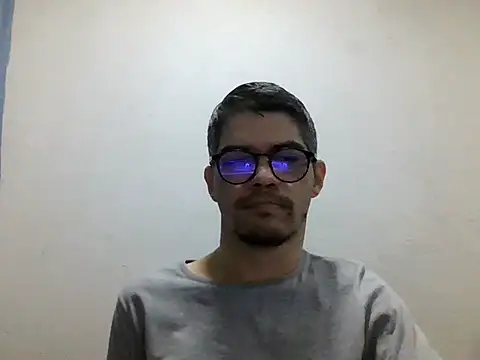 Snapshot of DiGabriel chatting on May 18, 2026, 6:29 am DiGabriel online show from May 18, 2026, 6:29 am