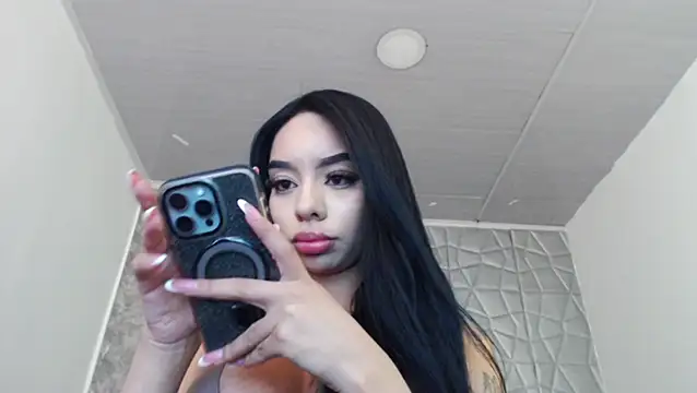 Tiffanny online show from October 24, 2025, 2:21 am