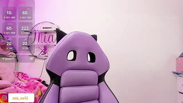 mia johns  online show from February 11, 2026, 3:50 am