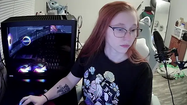 LilyFoxxx online show from October 10, 2025, 3:18 am