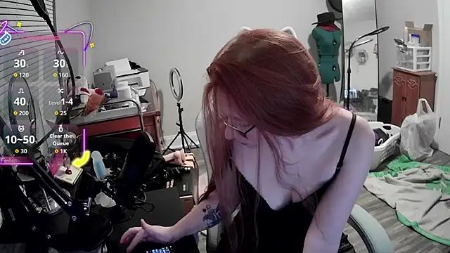 LilyFoxxx online show from September 29, 2025, 3:46 am