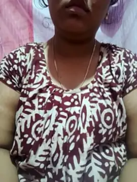 Snapshot of Super-Couple chatting on February 16, 2026, 2:05 pm Super-Couple online show from February 16, 2026, 2:05 pm