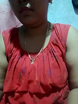 Snapshot of Super-Couple chatting on February 17, 2026, 4:37 pm Super-Couple online show from February 17, 2026, 4:37 pm