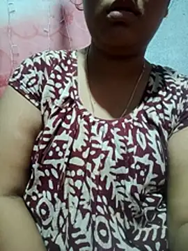 Snapshot of Super-Couple chatting on February 15, 2026, 9:41 am Super-Couple online show from February 15, 2026, 9:41 am