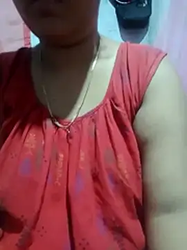 Snapshot of Super-Couple chatting on February 23, 2026, 9:43 am Super-Couple online show from February 23, 2026, 9:43 am