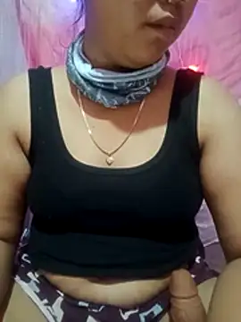 Snapshot of Super-Couple chatting on November 18, 2025, 8:56 pm Super-Couple online show from November 18, 2025, 8:56 pm