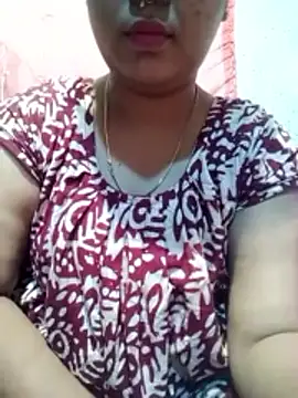 Snapshot of Super-Couple chatting on December 17, 2025, 12:37 am Super-Couple online show from December 17, 2025, 12:37 am