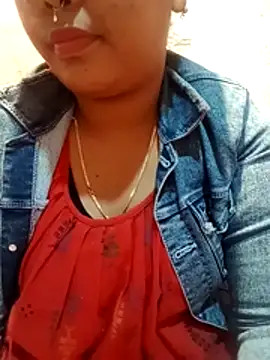 Snapshot of Super-Couple chatting on January 7, 2026, 4:45 pm Super-Couple online show from January 7, 2026, 4:45 pm