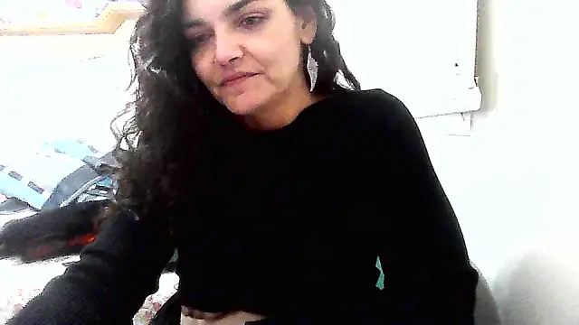 escritorasafada online show from November 2, 2025, 2:16 am