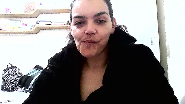 escritorasafada online show from September 14, 2025, 3:18 am