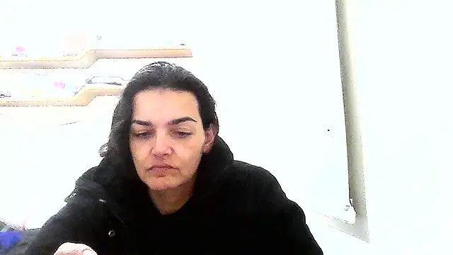 escritorasafada online show from November 1, 2025, 2:29 am