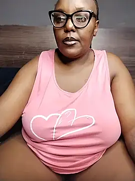 CHERRYYUMMY online show from April 15, 2026, 7:18 pm