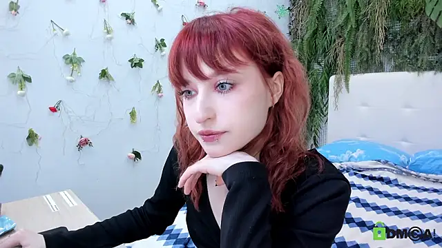 ElizaNik  online show from March 18, 2026, 10:43 pm