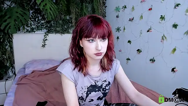 ElizaNik  online show from February 3, 2026, 10:04 pm