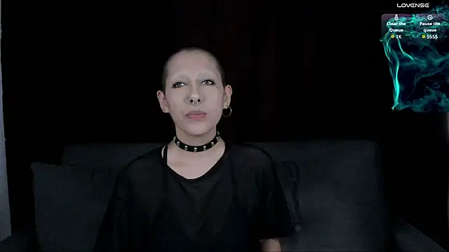 lnxmst online show from October 11, 2025, 9:38 pm