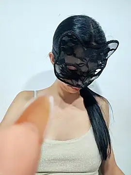 Estrella-Wicked online show from December 5, 2024, 2:37 am