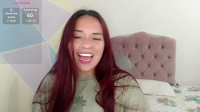 Snapshot of nicoll_crazzy chatting on February 4, 2026, 1:28 pm nicoll crazzy online show from February 4, 2026, 1:28 pm